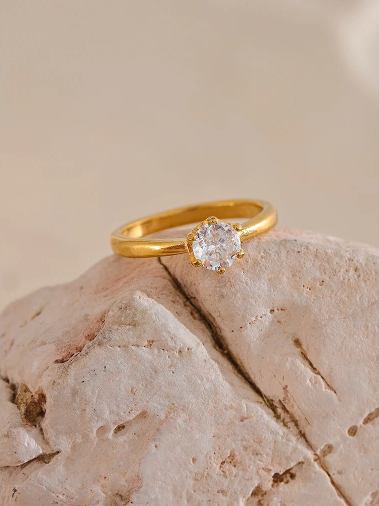 Aaa cubic zirconia classic fashion ring - product image