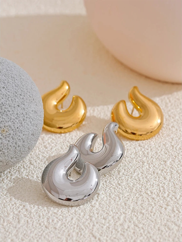 Abstract stud earrings push-back fashion jewelry - product image