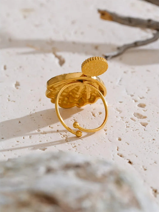 Adjustable shell contemporary ring - product image