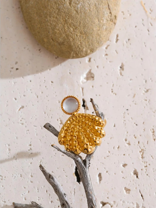 Adjustable shell contemporary ring - product image