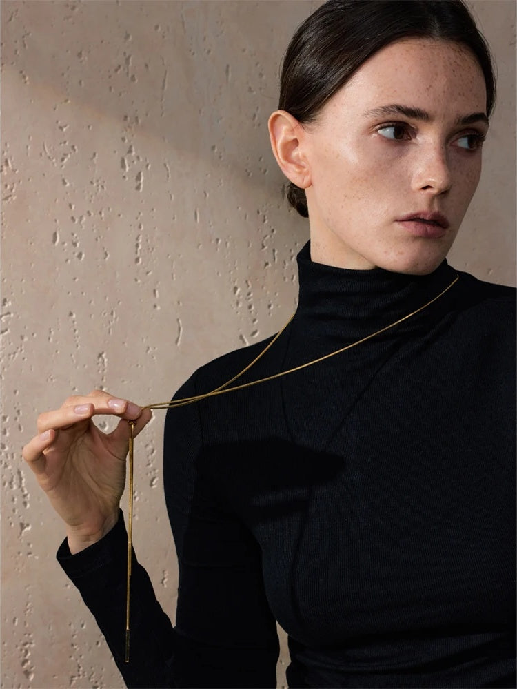 Adjustable smooth minimalist collar necklace - product image