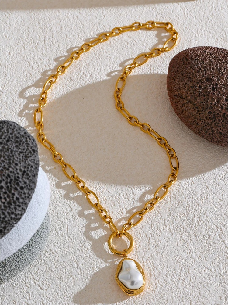 Baroque simulated pearl golden pendant necklace - product image