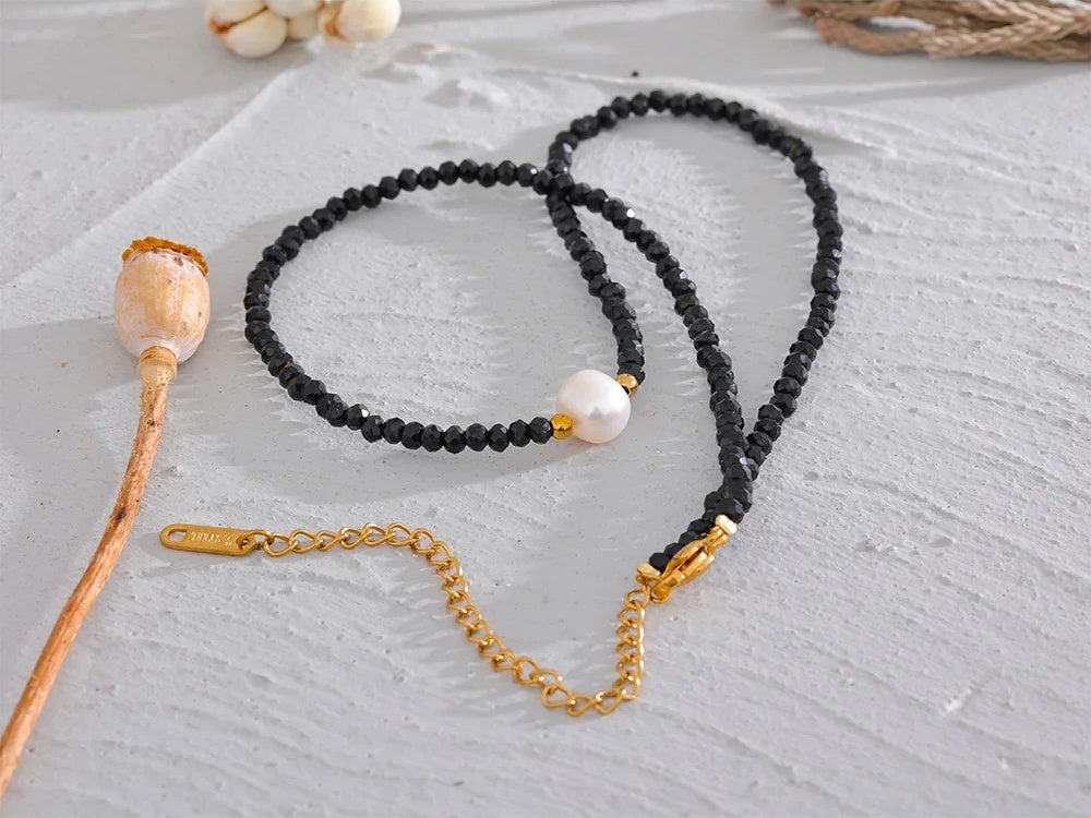 Black crystal beads natural pearl pendant necklace - product image