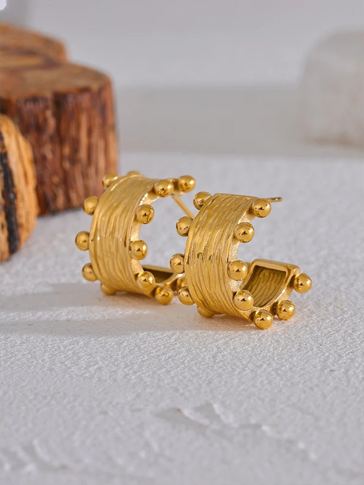 C shape contemporary hoop earrings - product image