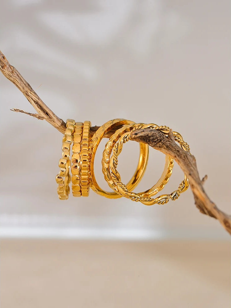 Cast thin chic index finger ring - product image