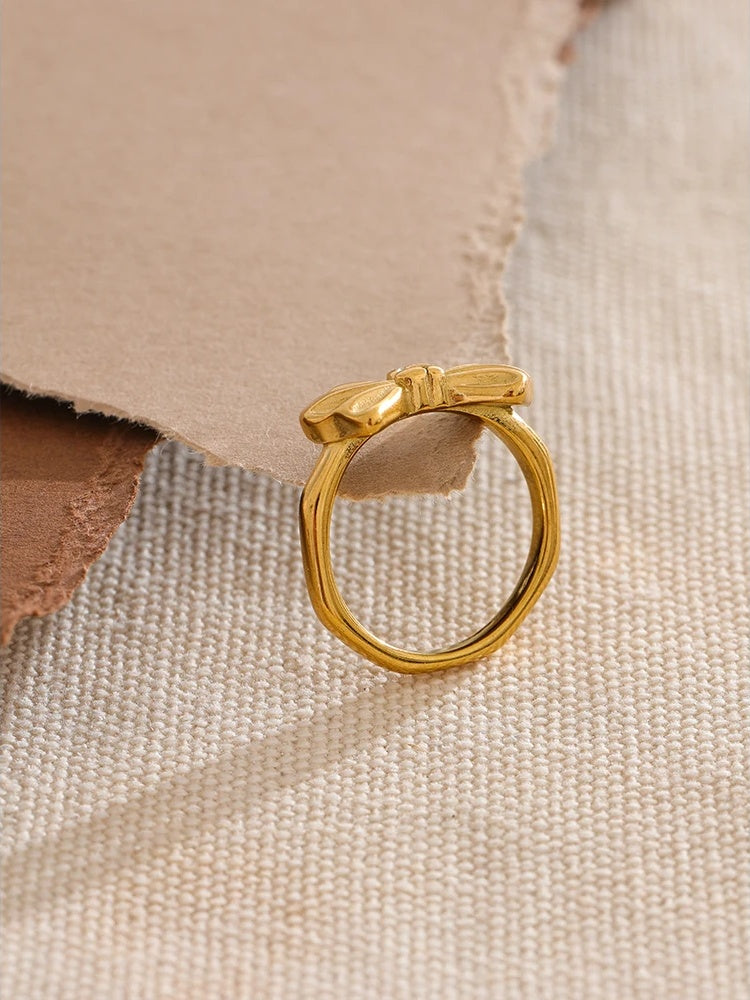 Casting bow knot fashion finger ring - product image