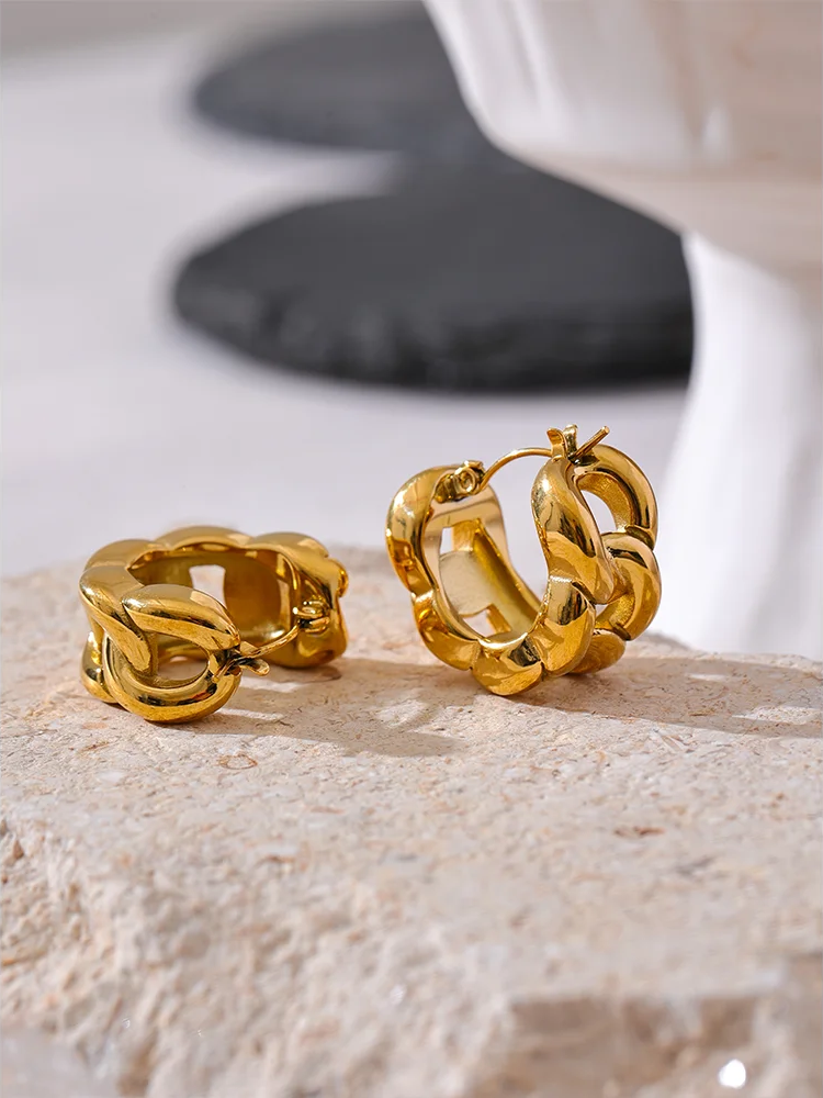 Chain modern hollow cast statement hoop earrings - product image