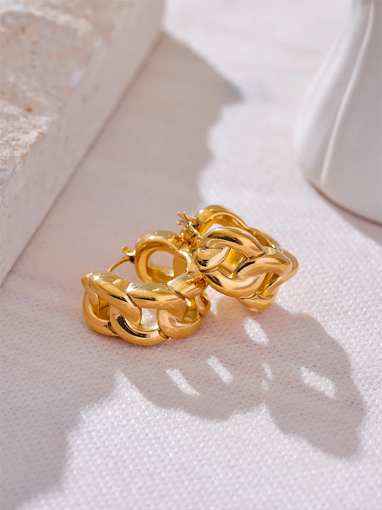 Chain modern hollow cast statement hoop earrings - product image