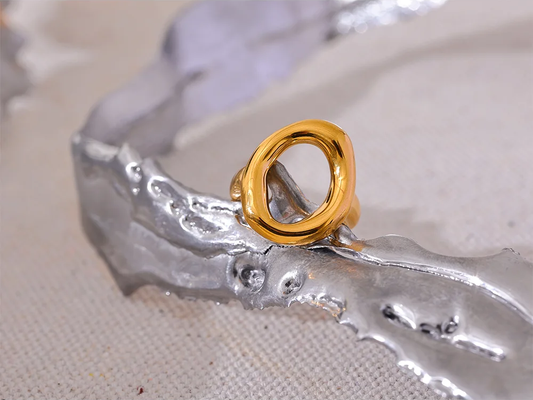 Contemporary hollow minimalist waterproof fashion ring - product image