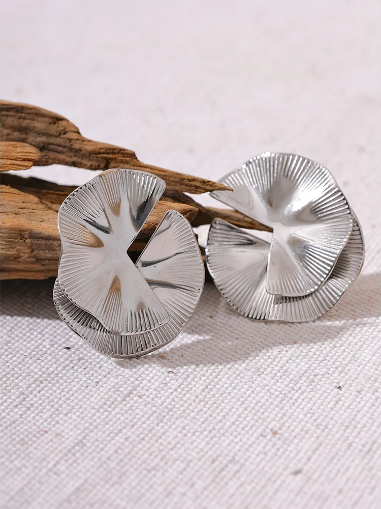 Creative flower big stud gold silver color fashion earrings - product image