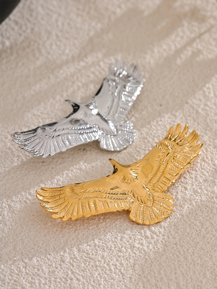 Eagle shape brooch unisex charm party accessory - product image