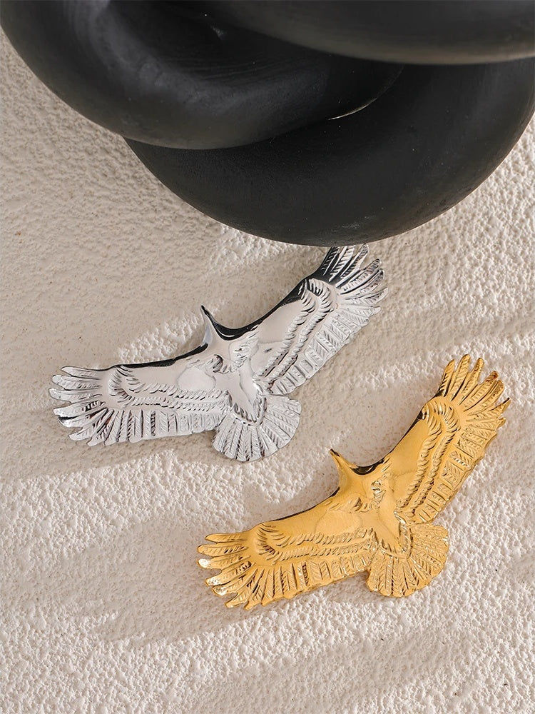 Eagle shape brooch unisex charm party accessory - product image