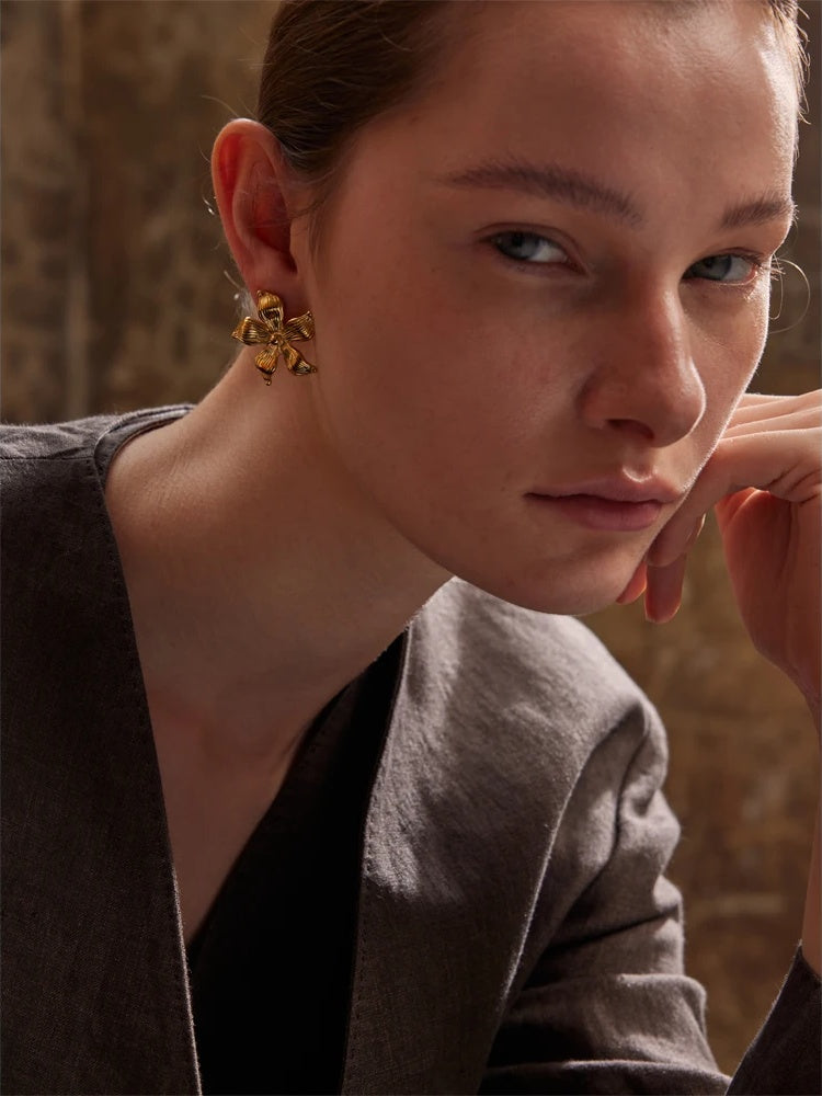 Flower allergy-free daily fashion stud earrings - product image