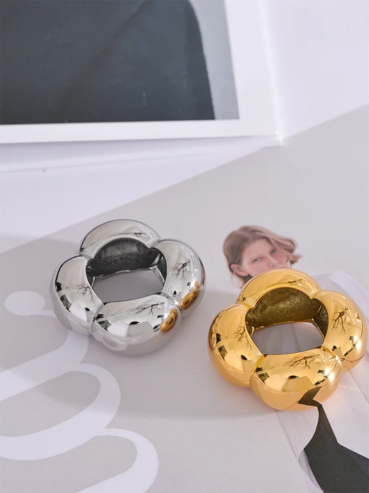Flower hollow big contemporary ring - product image