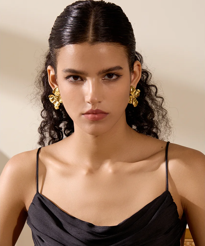 Flower stud earrings metal texture women - product image