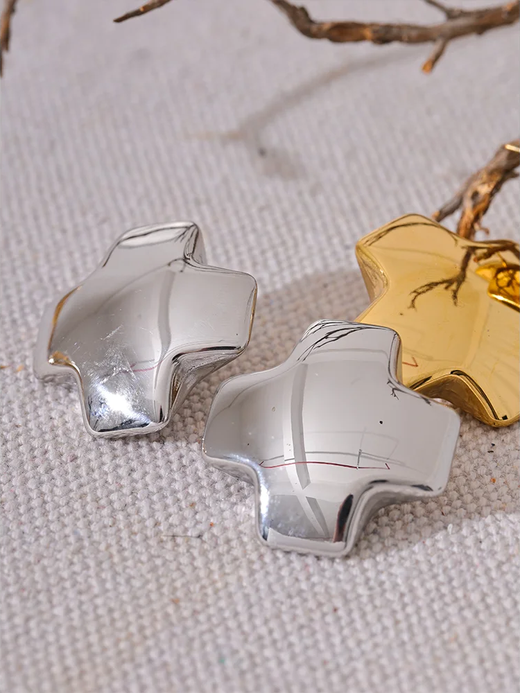 Glossy chunky cross stud earrings women - product image