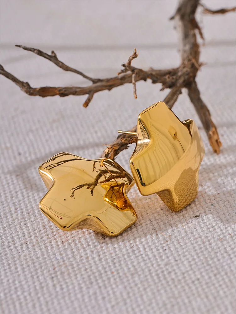 Glossy chunky cross stud earrings women - product image