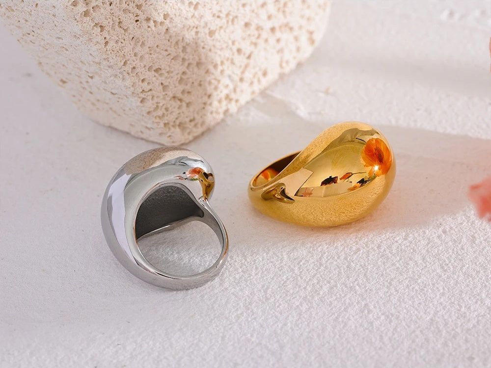 Half empty chunky minimalist gold color ring - product image