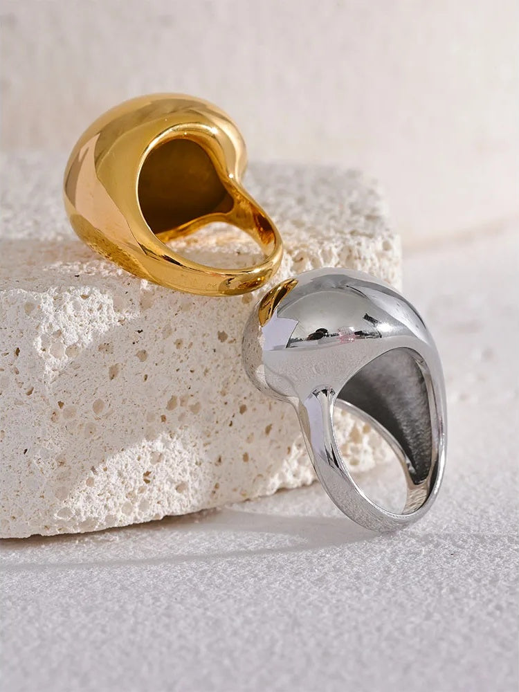 Half empty chunky minimalist gold color ring - product image
