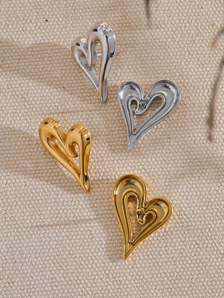 Heart love hollow stud earrings women - product image