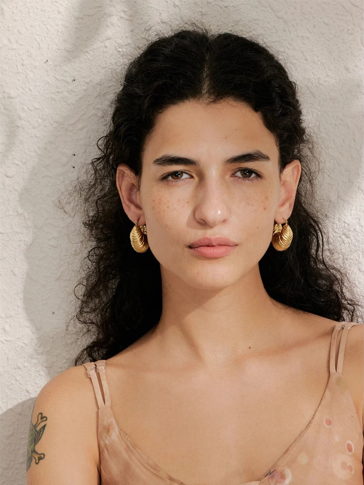 Hollow chunky metal hoop earrings - product image
