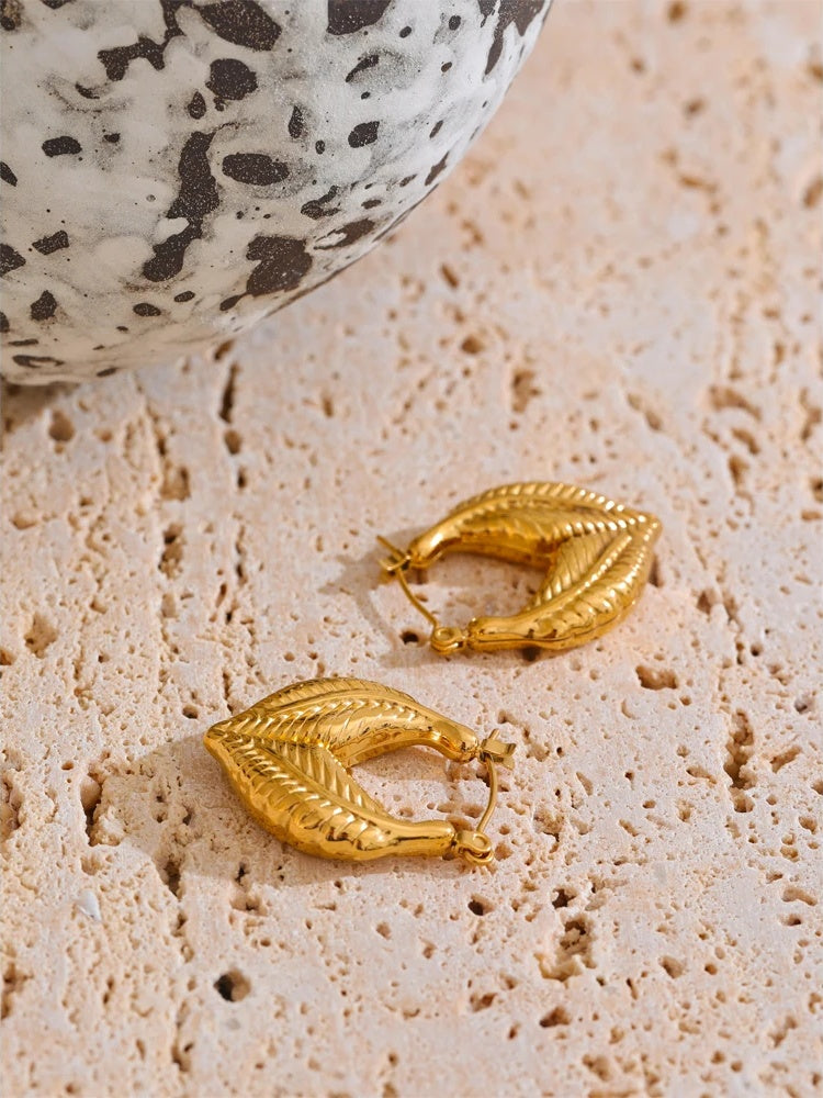 Hollow plant pattern trendy metal hoop earrings - product image