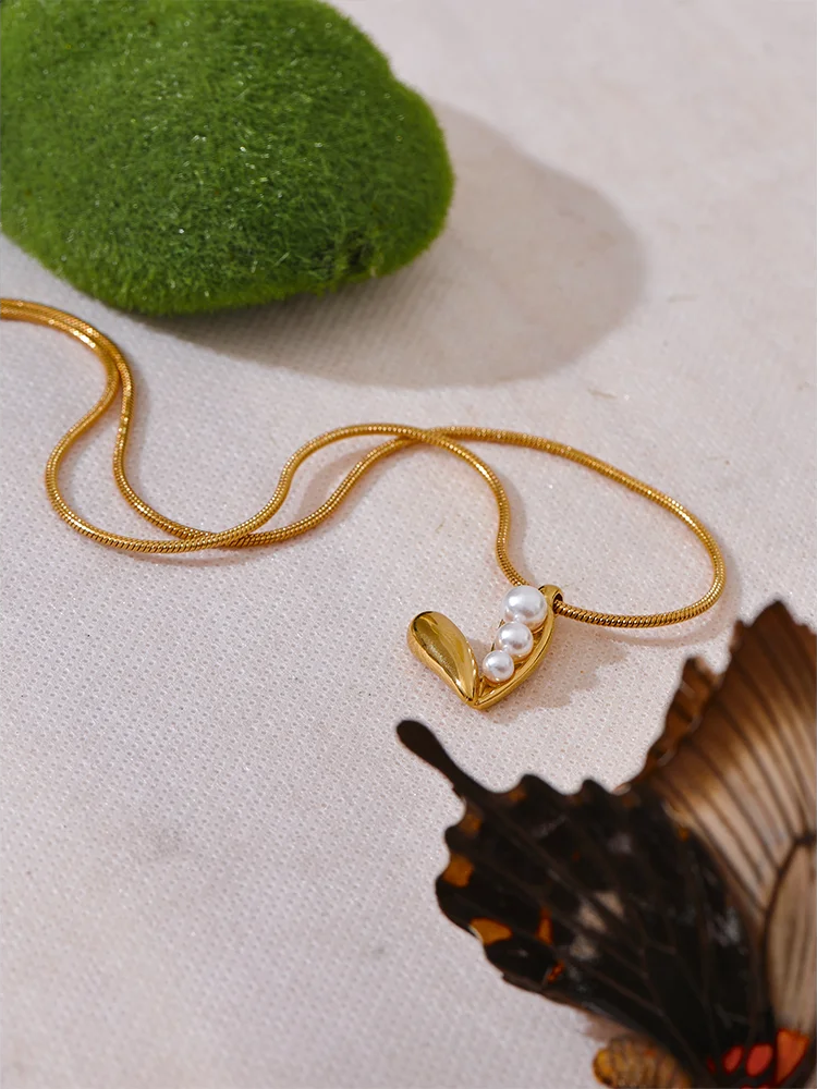 Imitation pearl heart pendant necklace women fashion - product image