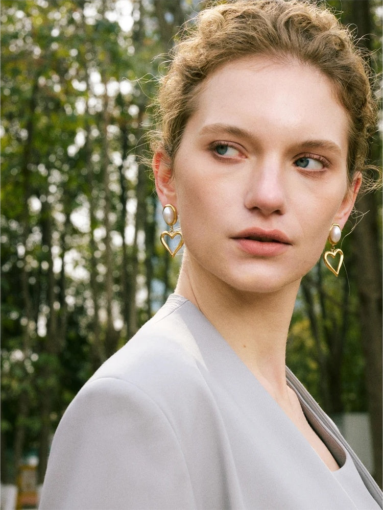 Imitation pearls heart drop earrings - product image