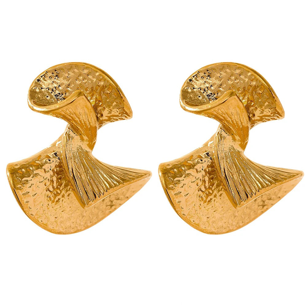 Metal fan charm stud earrings women - product image