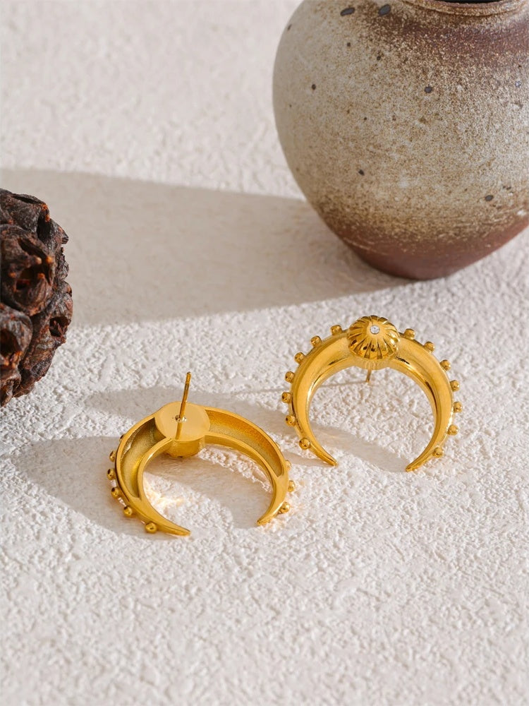 Metal moon daily stud earrings - product image