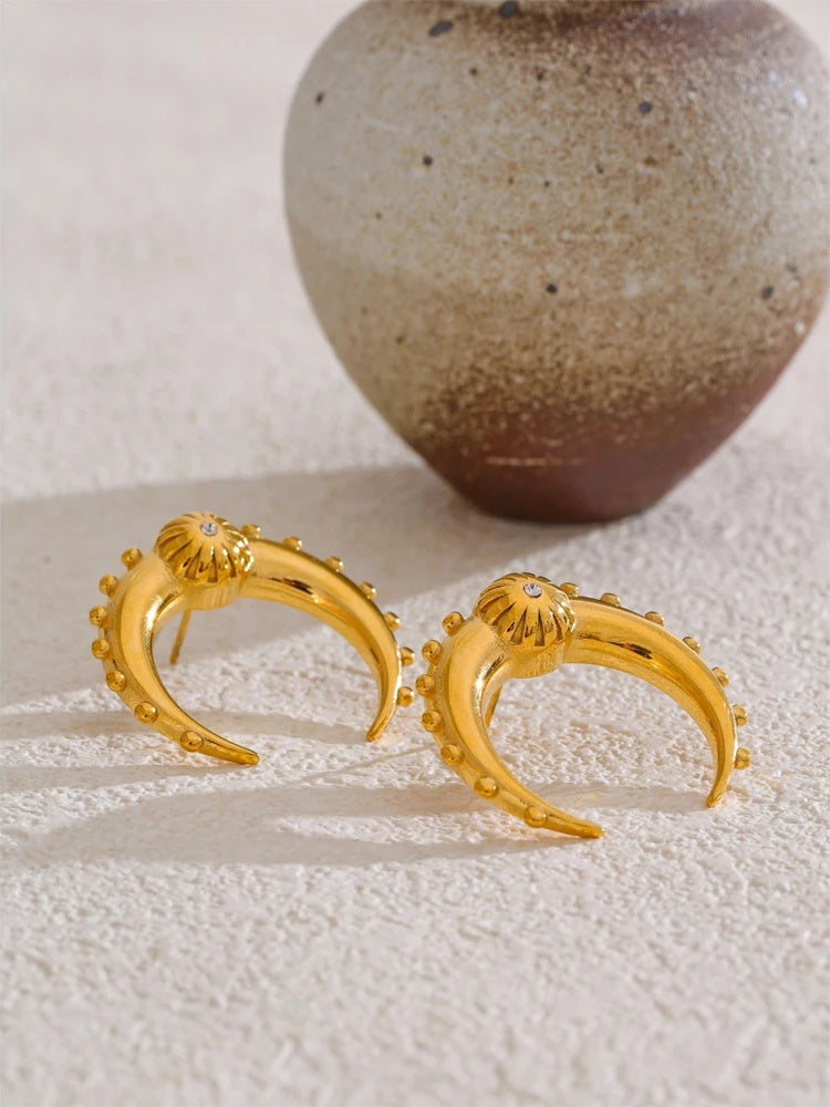 Metal moon daily stud earrings - product image