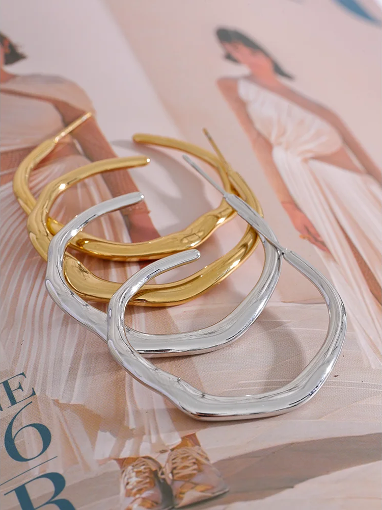 Minimalist contemporary chic waterproof hoop earrings - product image