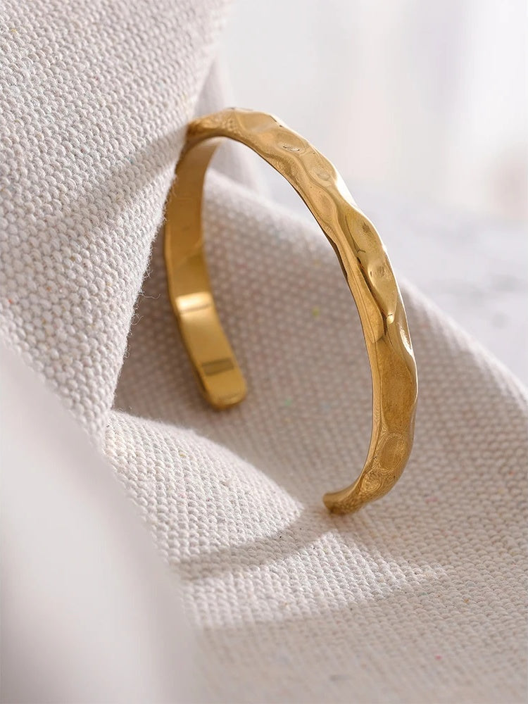 Minimalist gold color open cuff bracelet - product image