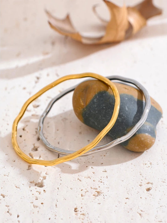 Minimalist hammered minimalist bangle bracelet - product image
