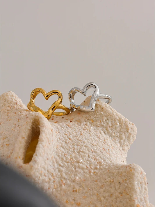 Minimalist heart love hollow women's ring - product image