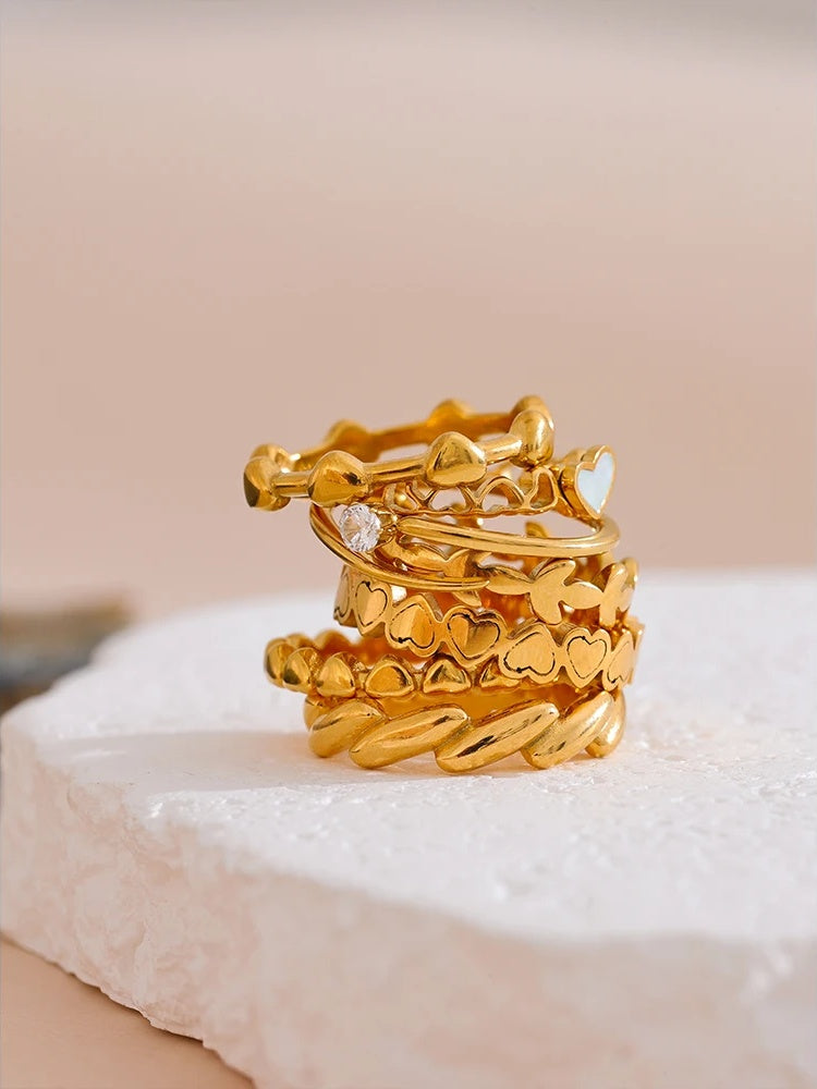 Minimalist heart modern chic fashion ring - product image