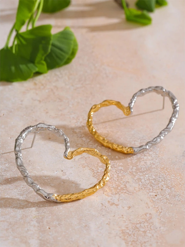 Minimalist heart stainless steel stud earrings - product image