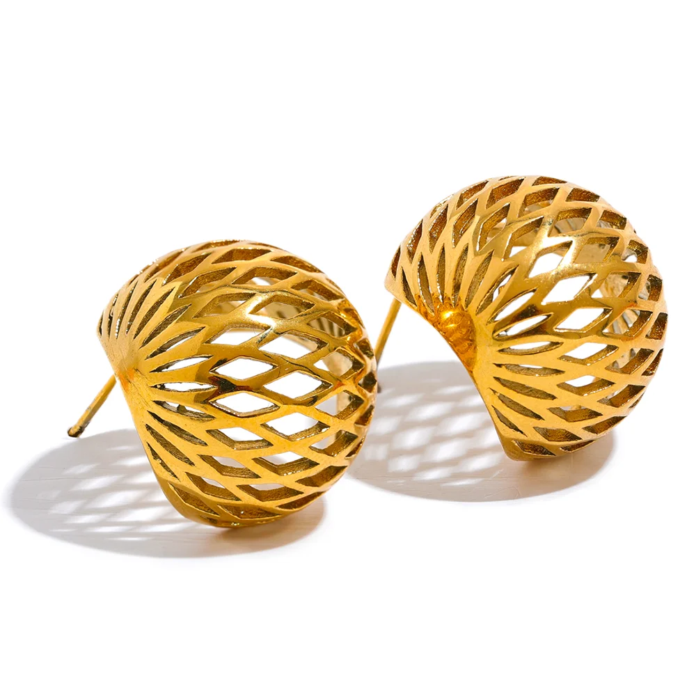 Minimalist hollow round push-back stud earrings - product image
