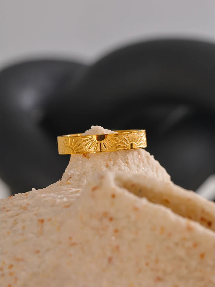 Minimalist sun round finger individualistic ring - product image