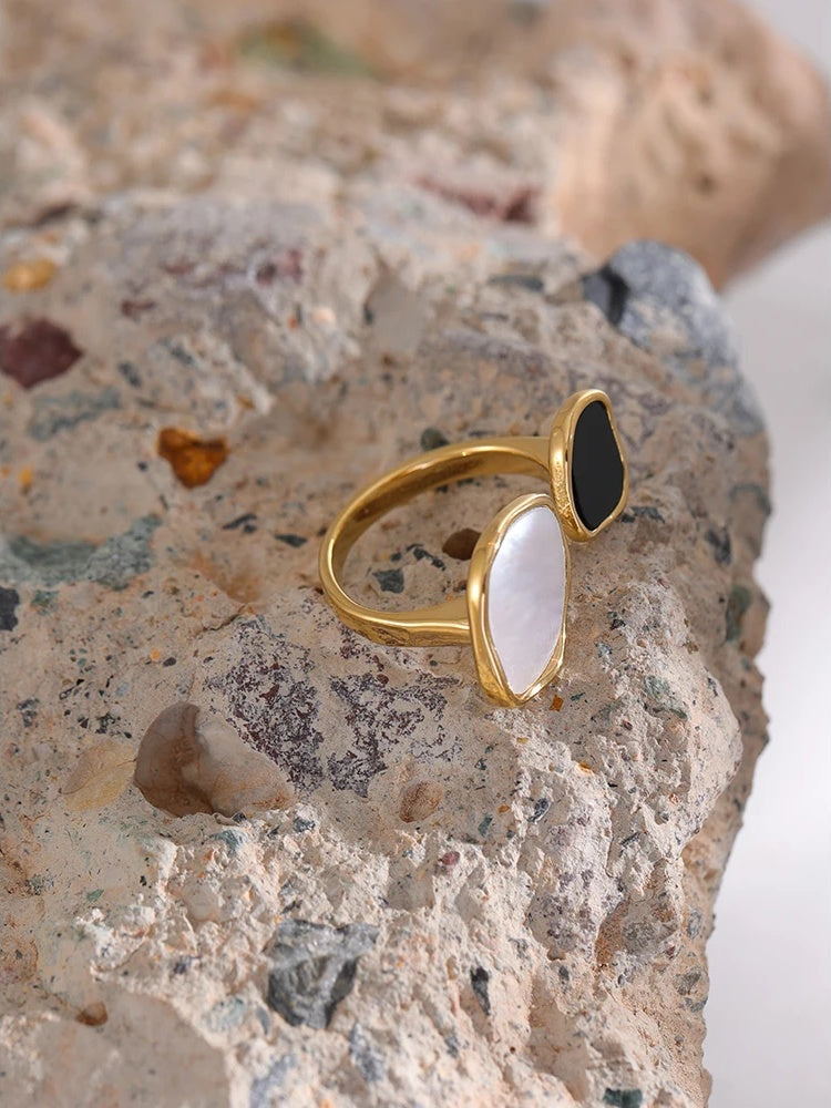 Modern acrylic shell tension mount ring - product image