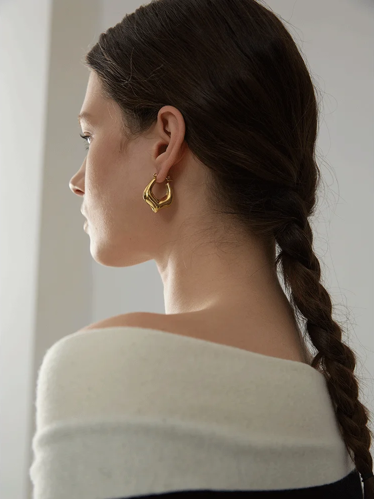 Modern hollow chunky smooth rust proof hoop earrings - product image