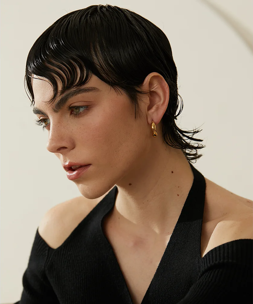 Modern minimalism hoop earrings gold color - product image