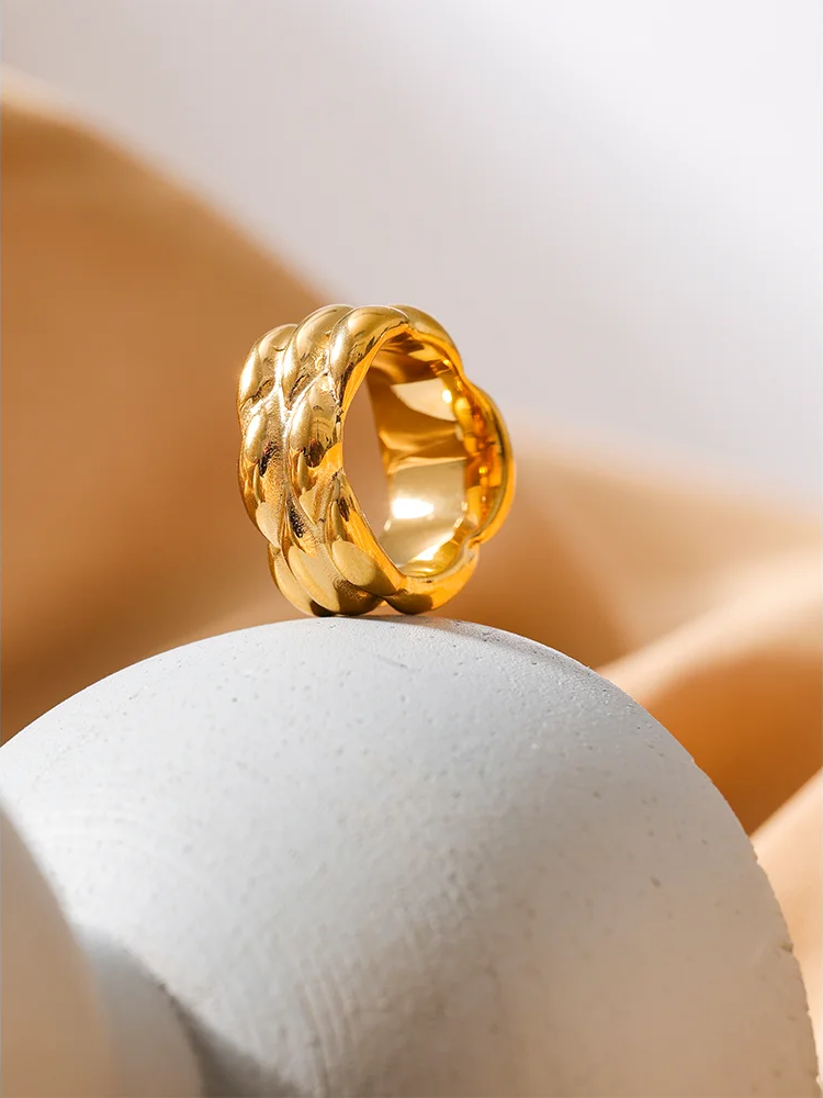 Modern texture statement ring gold color - product image