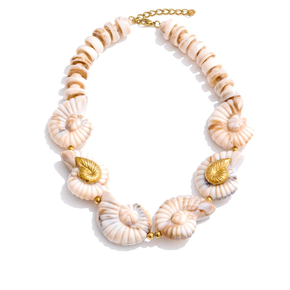 Ocean resin acrylic conch chain necklace - product image