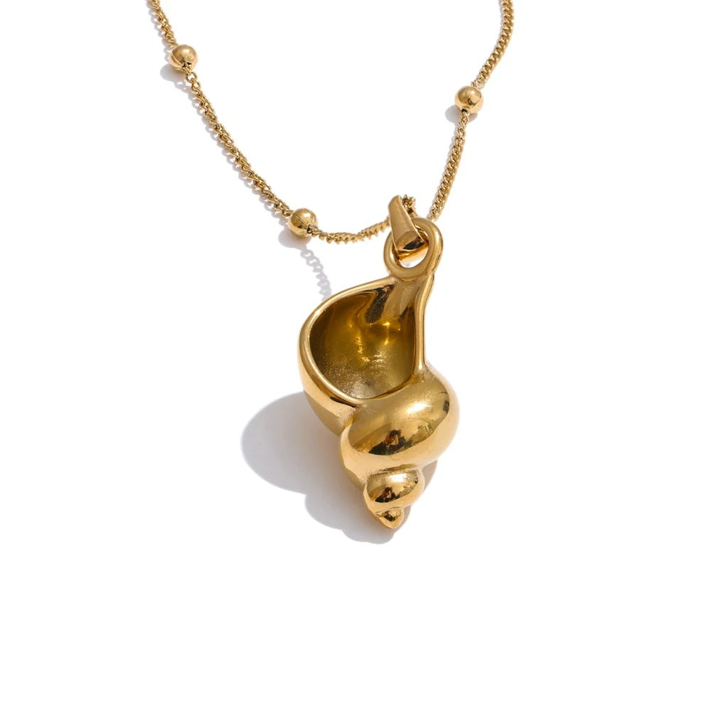 Ocean style metal conch pendant necklace - product image