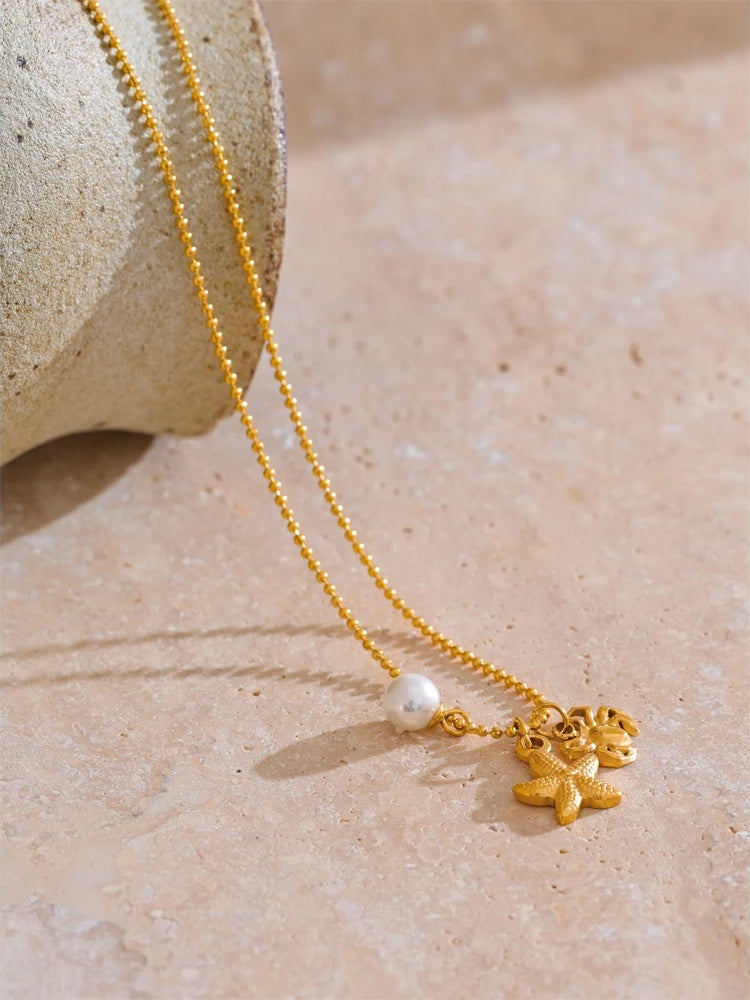 Ocean style pearl starfish crab pendant necklace - product image