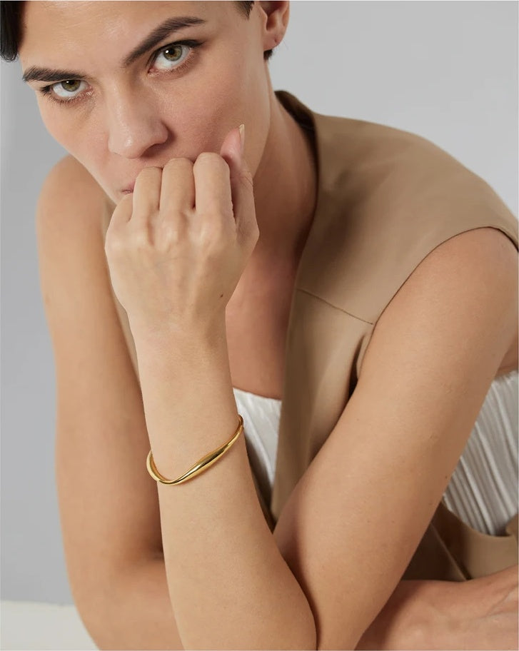 Opening contemporary minimalist texture wrist bracelet - product image