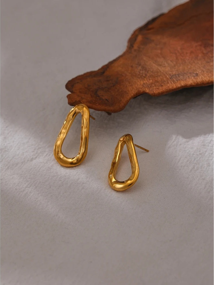 Oval abstract push-back stud earrings - product image