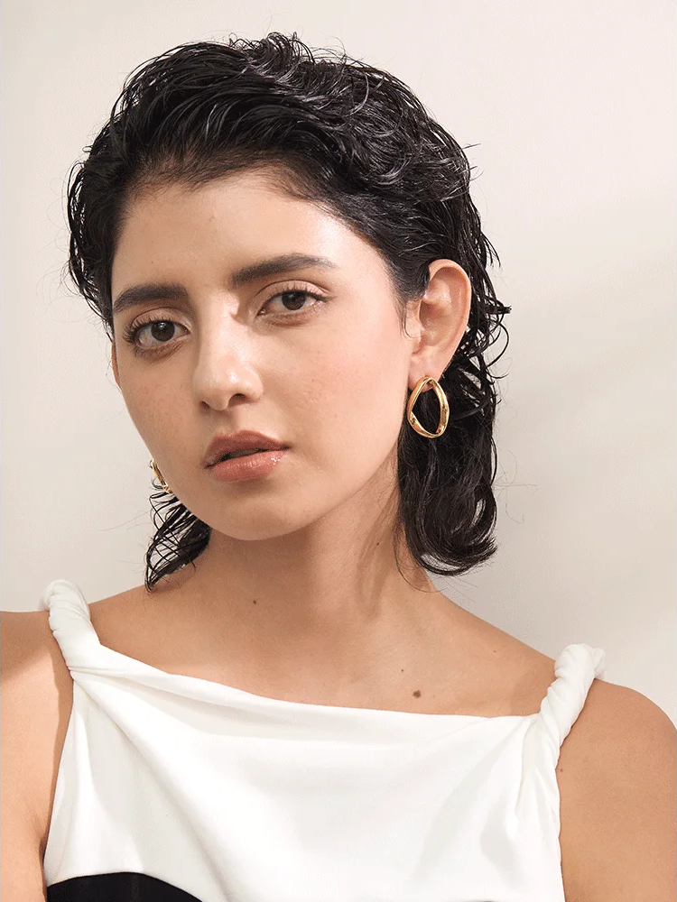 Oval hollow minimalist charm stud earrings - product image