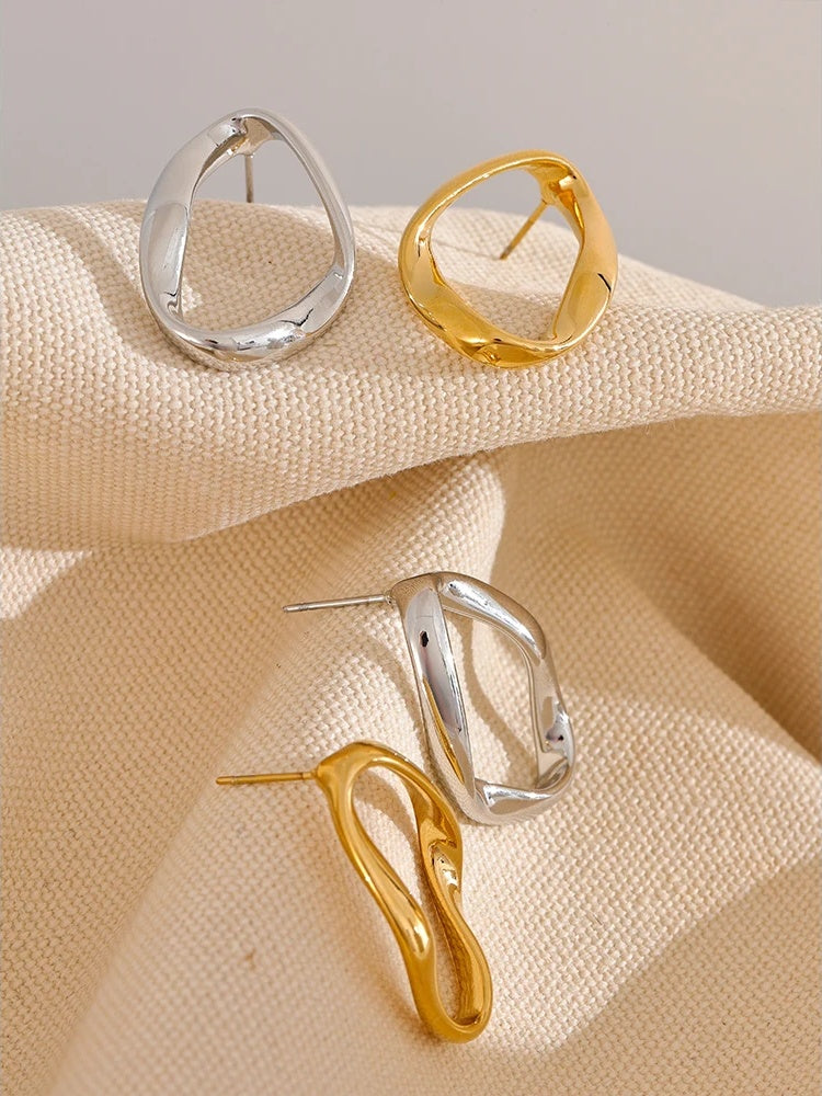 Oval hollow minimalist charm stud earrings - product image